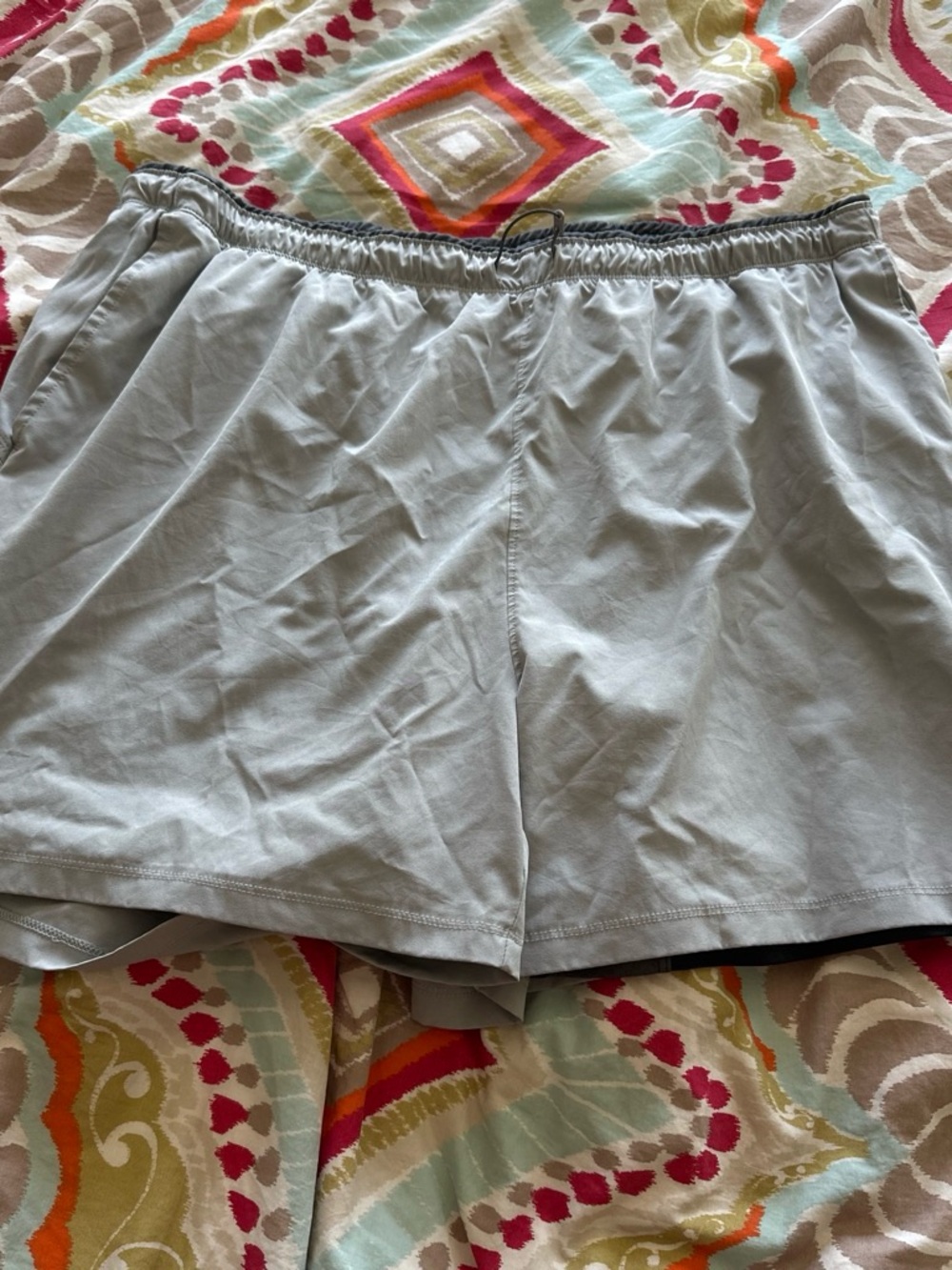 Men's Athletic Pull-On Shorts in Light Gray